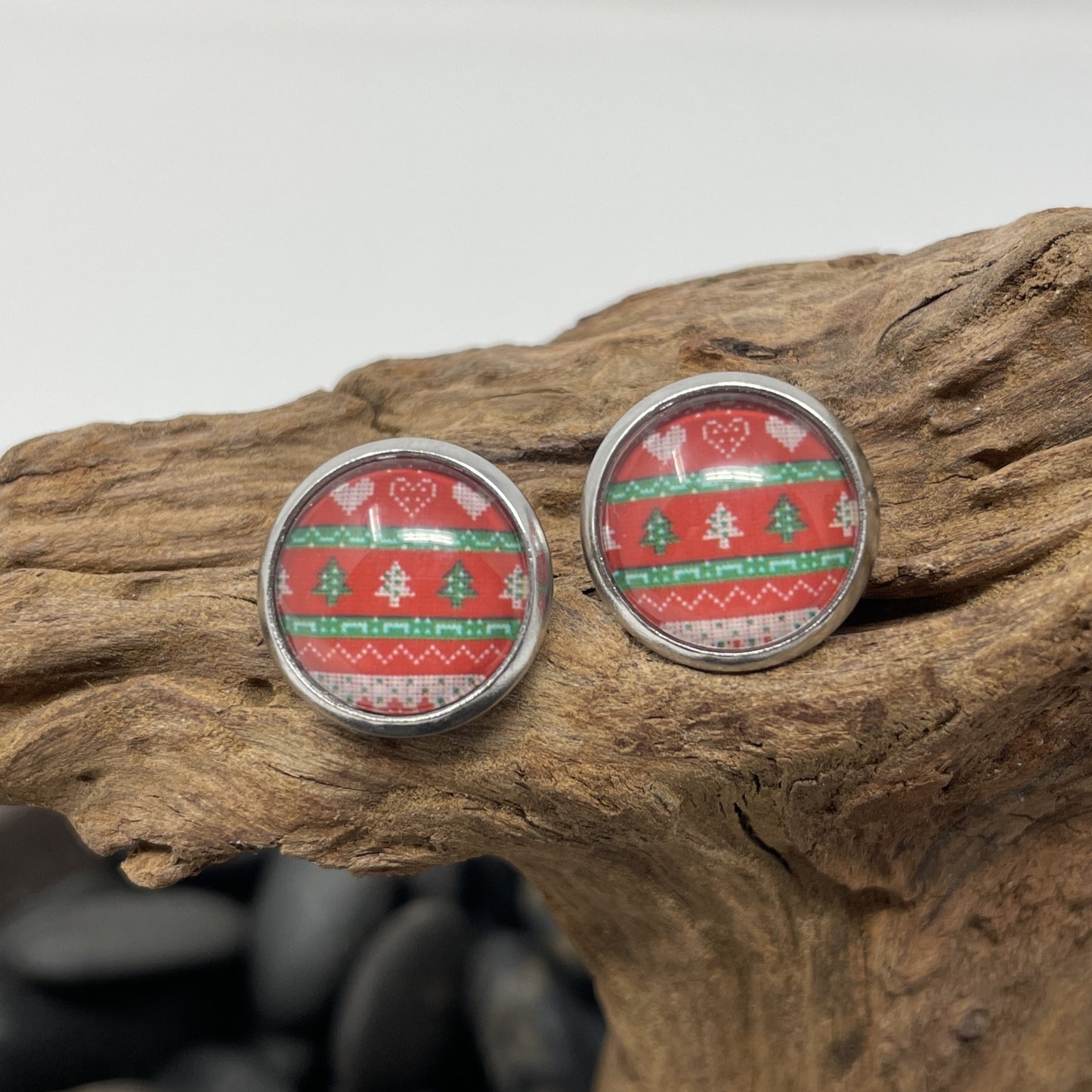 Glass cabochon studs - Christmas and New Years