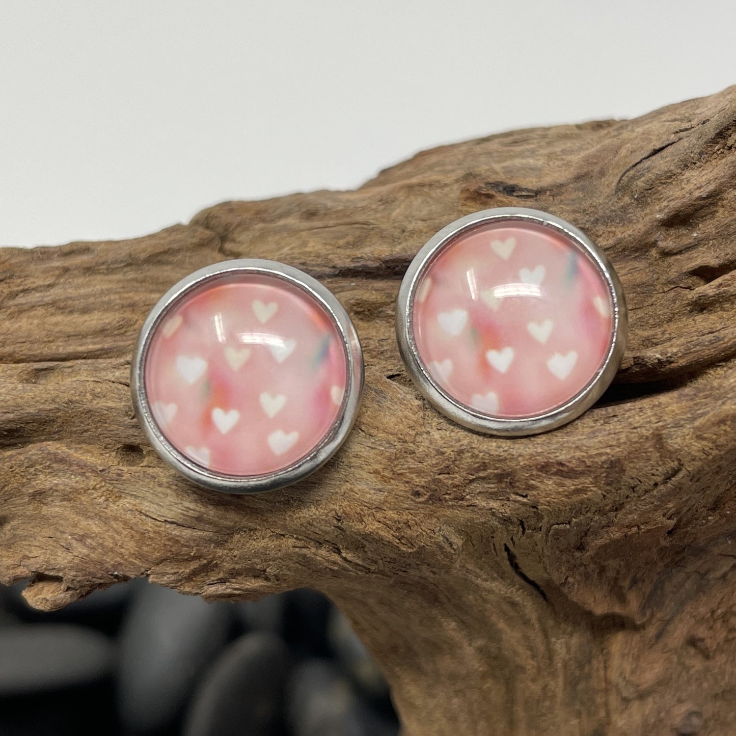 Glass cabochon studs - Valentine's Day