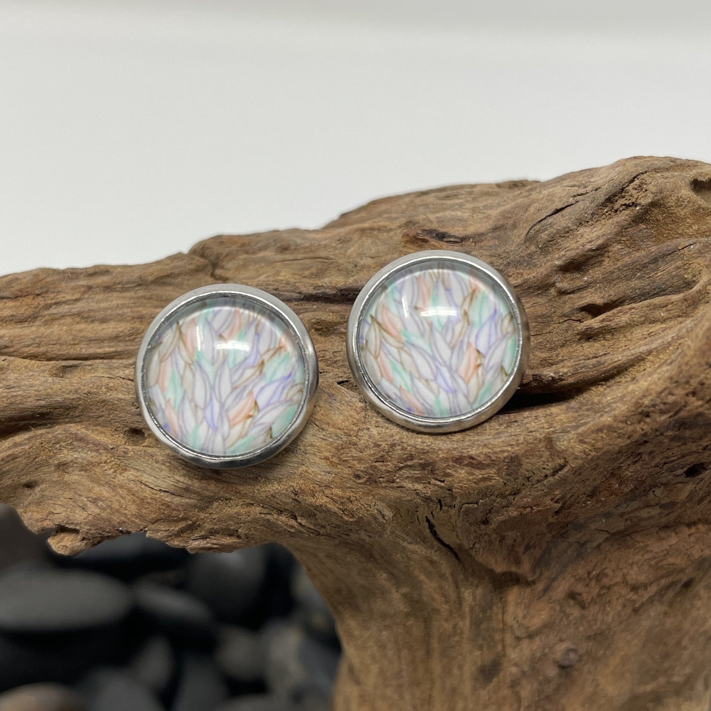 Glass cabochon studs- Patterns and words