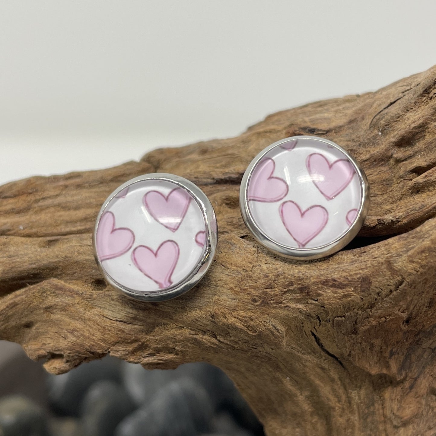 Glass cabochon studs - Valentine's Day