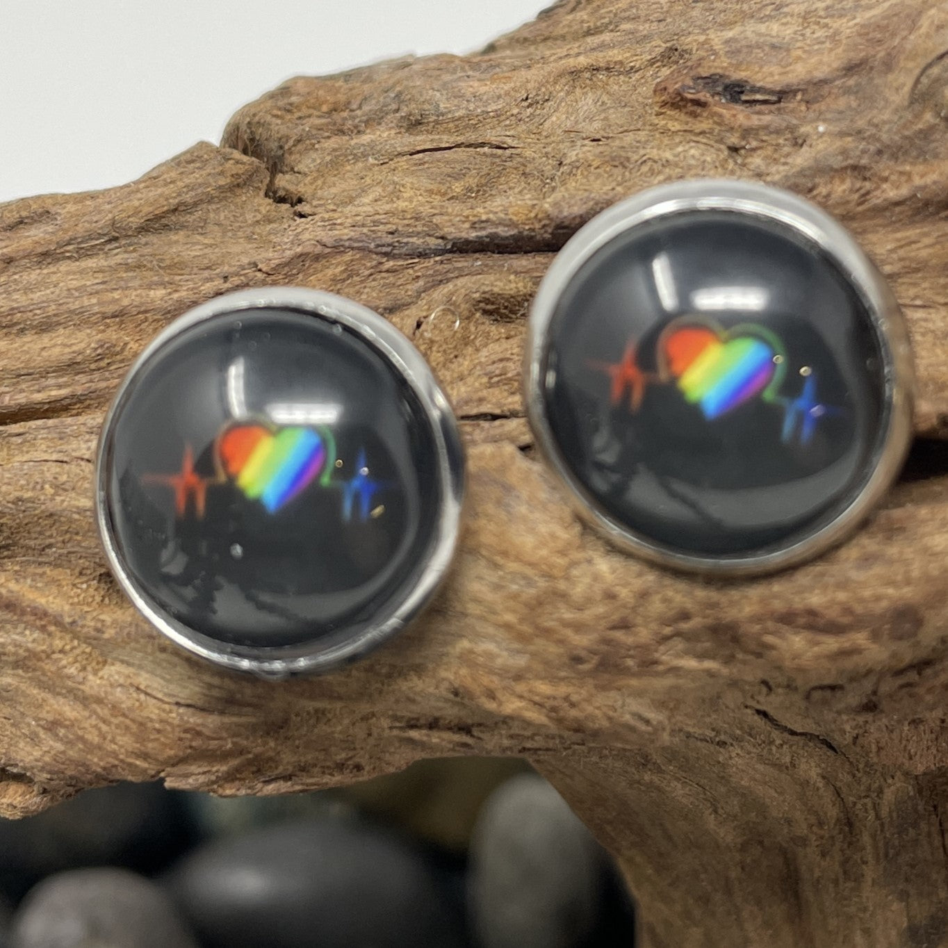 Glass cabochon studs - Valentine's Day