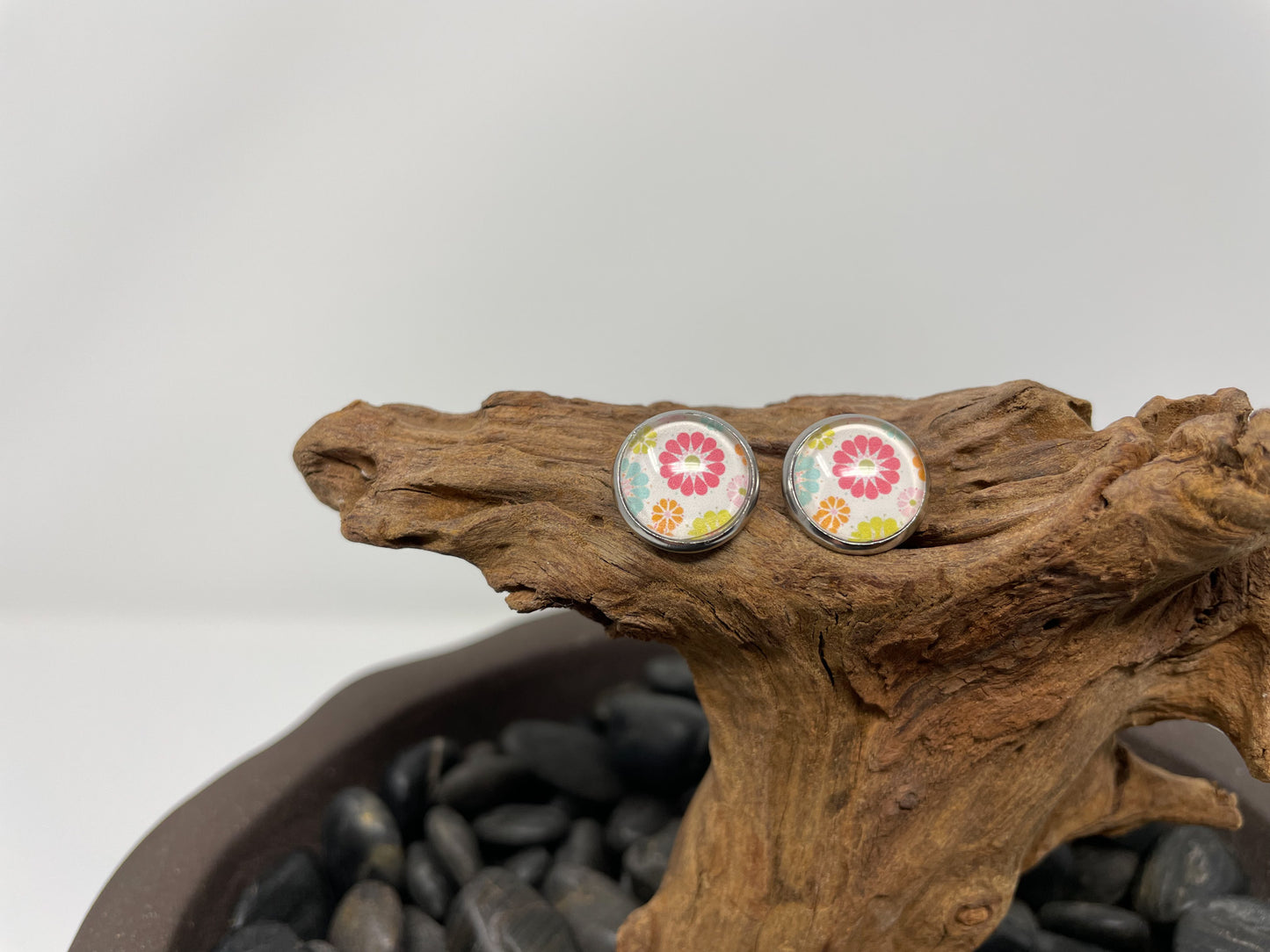 Glass cabochon studs- Patterns and words